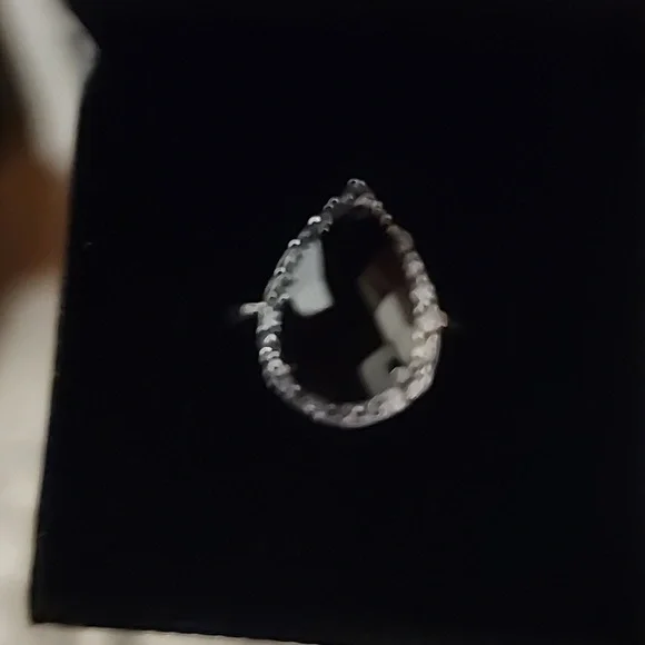 Elegant Silver Teardrop Ring Gold Plated - Picture 2 of 2